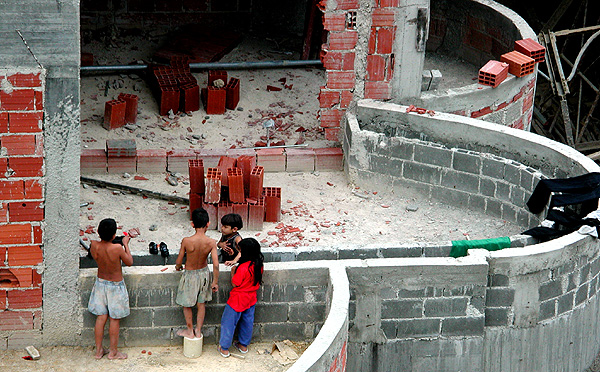 kids on a construction site