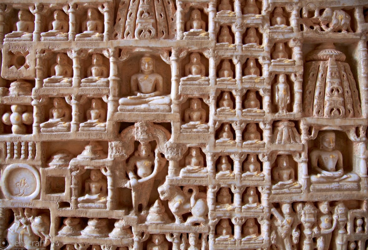 carving / ranakpur, india