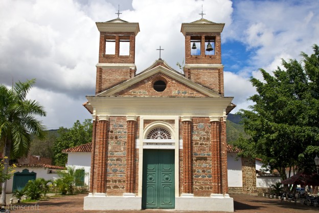 iglesia de chiquinquirá / santa fe de antioquia, colombia