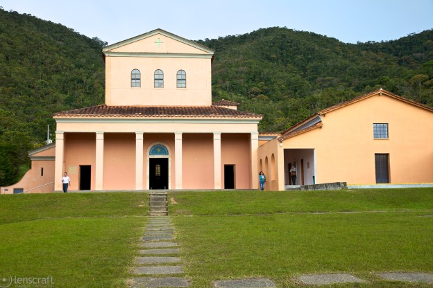 benedictine monastery / guatapé, colombia
