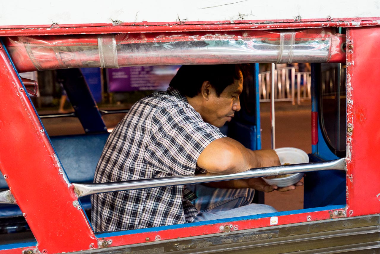 tuktuk driver's dinner / patong, thailand